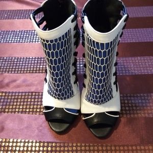 Shoes Bootie with heels